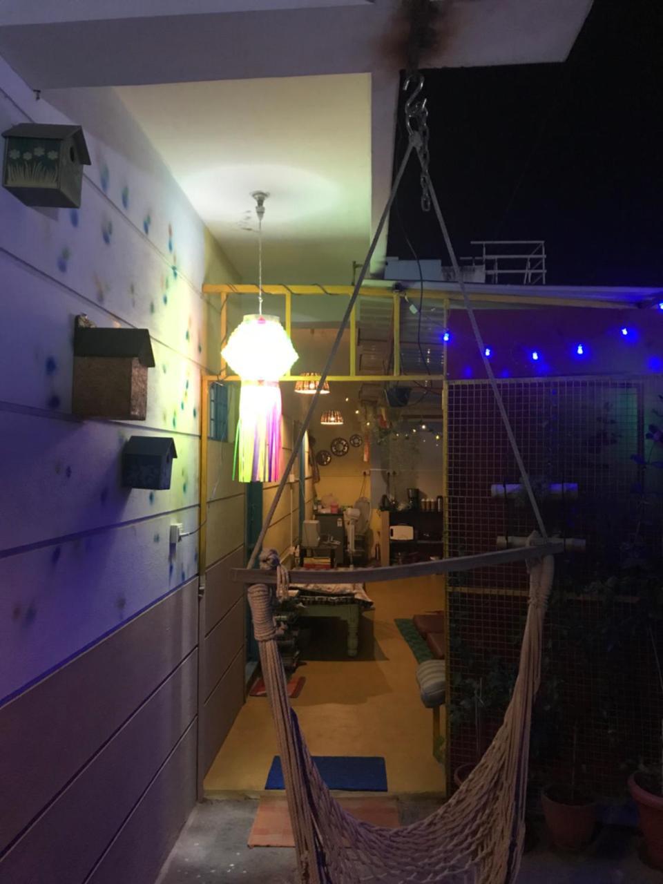 The Little Blue Window Hostel Bengaluru Kültér fotó